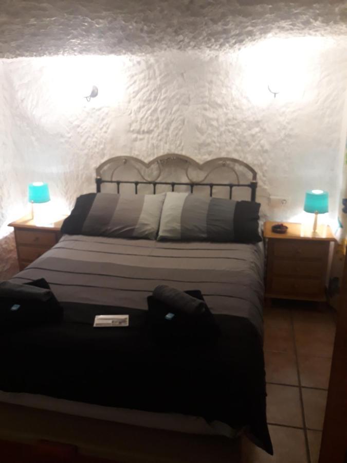 The Welcome Cave Freila Exterior photo